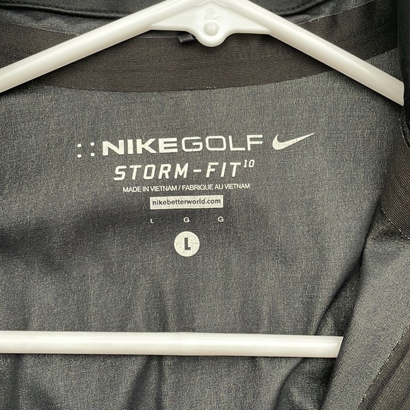 Black Nike Golf Storm-Fit 1/4 zip pullover - Size Large - Picture 1 of 4